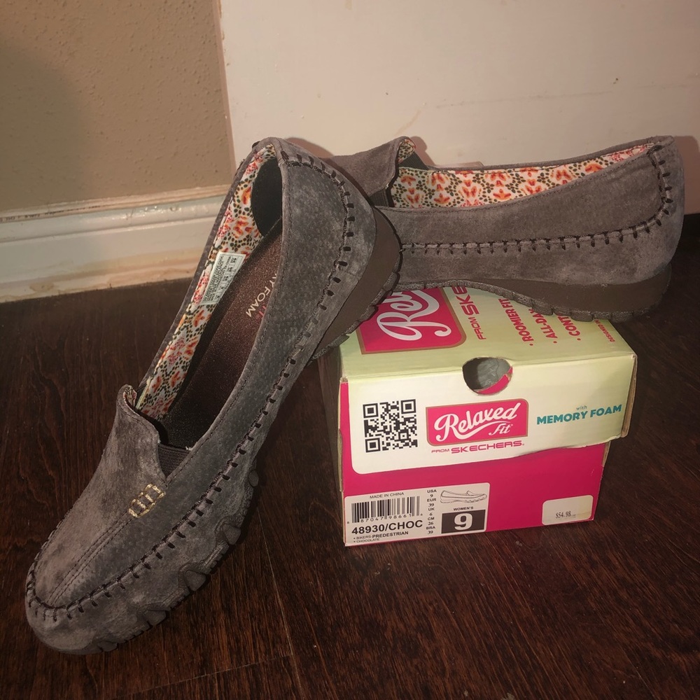 Sketchers size 9